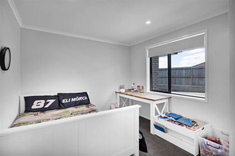 Photo of property in 8 The Terrace, Bell Block, New Plymouth, 4312