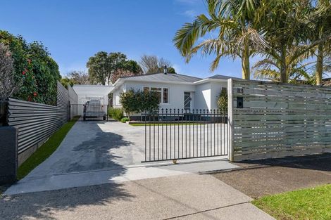 Photo of property in 113 Govett Avenue, Frankleigh Park, New Plymouth, 4310