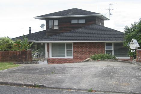 Photo of property in 2/24 Martin Crescent, Northcote, Auckland, 0627
