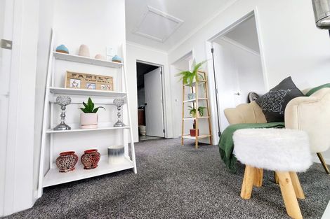 Photo of property in 6c Christmas Road, Manurewa, Auckland, 2102