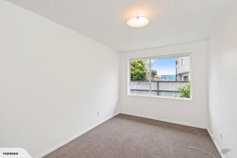 Photo of property in 12 Ruddenklau Lane, Bishopdale, Christchurch, 8053