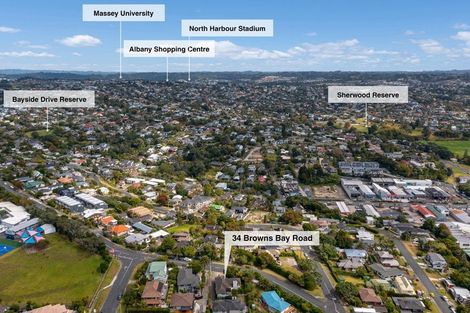Photo of property in 34 Browns Bay Road, Rothesay Bay, Auckland, 0630