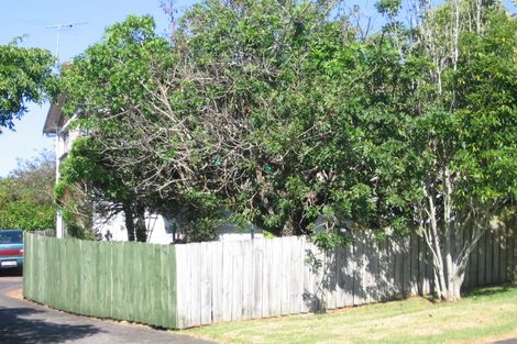 Photo of property in 2/15 Copley Street, New Lynn, Auckland, 0600