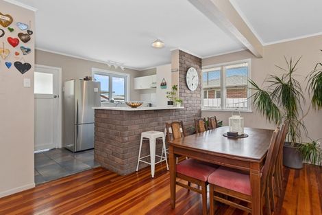 Photo of property in 8 Forsyth Street, St Andrews, Hamilton, 3200