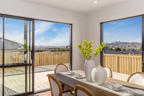 Photo of property in 9 Drover Close, Flat Bush, Auckland, 2019