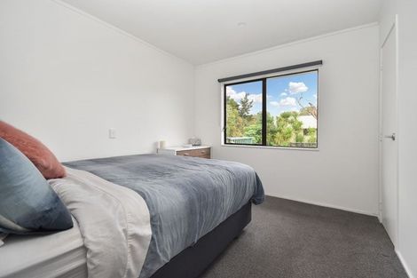 Photo of property in 2/18 Evans Road, Glen Eden, Auckland, 0602