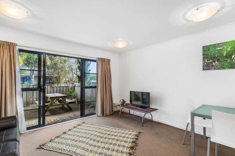 Photo of property in 24/8 Carolina Place, Albany, Auckland, 0632