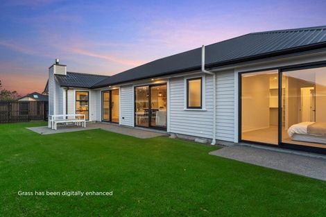 Photo of property in 15 Bob Reid Crescent, Darfield, 7571