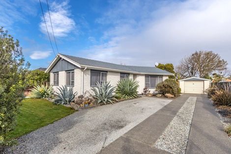 Photo of property in 476 Mairehau Road, Parklands, Christchurch, 8083