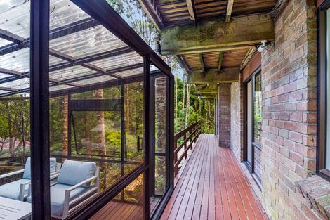 Photo of property in 15 Kaurimu Rise, Titirangi, Auckland, 0604