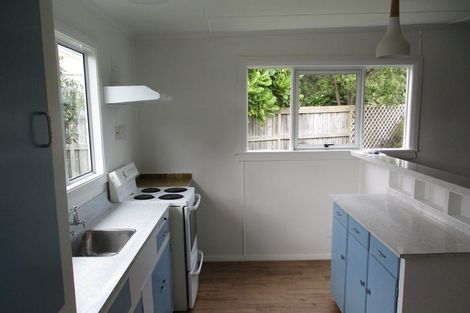 Photo of property in 25 Heperi Street, Waikanae Beach, Waikanae, 5036