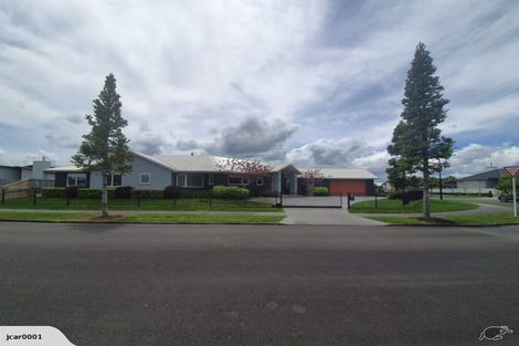 Photo of property in 2 Amokura Crescent, Flagstaff, Hamilton, 3210