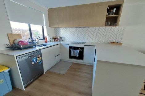 Photo of property in 7/32a Westgate Drive, Massey, Auckland, 0614
