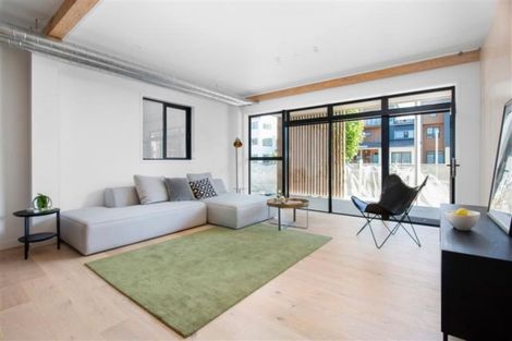 Photo of property in 4/163 Hobsonville Point Road, Hobsonville, Auckland, 0616