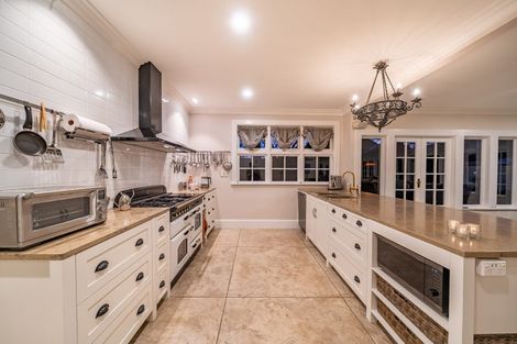 Photo of property in 291 Fergusson Drive, Heretaunga, Upper Hutt, 5018