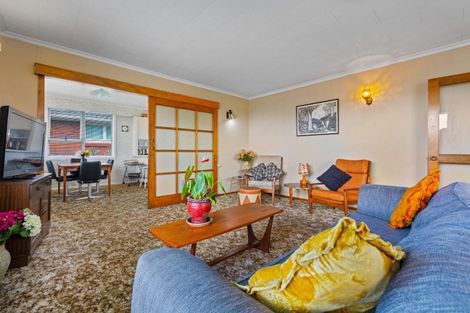 Photo of property in 9 Severn Place, Spotswood, New Plymouth, 4310