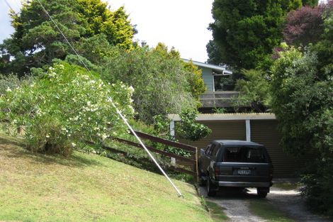 Photo of property in 2/26 Cresta Avenue, Beach Haven, Auckland, 0626