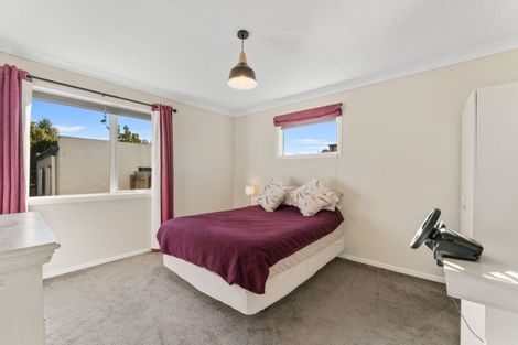 Photo of property in 4 Arrowsmith Avenue, Waipahihi, Taupo, 3330