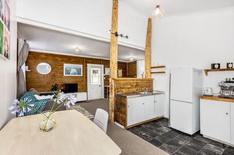 Photo of property in 5 Lighthouse Road, Bluff Hill, Napier, 4110