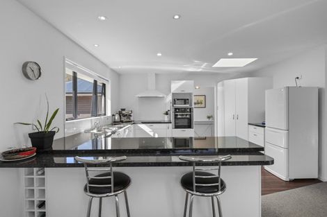 Photo of property in 5 Whitby Close, Waikawa, Picton, 7220