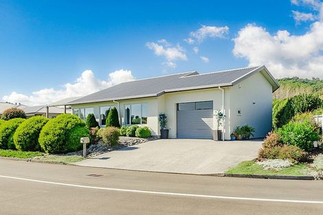 Photo of property in 27 Jade Lane, Paraparaumu, 5032