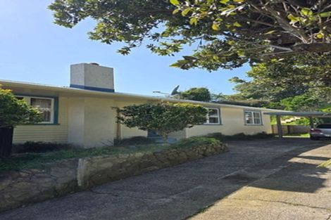 Photo of property in 9 Catherine Crescent, Paparangi, Wellington, 6037