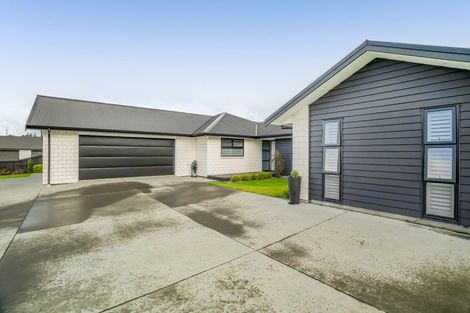 Photo of property in 26 Mercade Close, Stratford, 4332