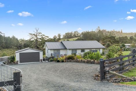 Photo of property in 86 Matakohe Wharf Road, Matakohe, 0593