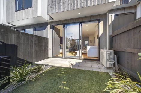 Photo of property in 12/82 East Coast Road, Milford, Auckland, 0620