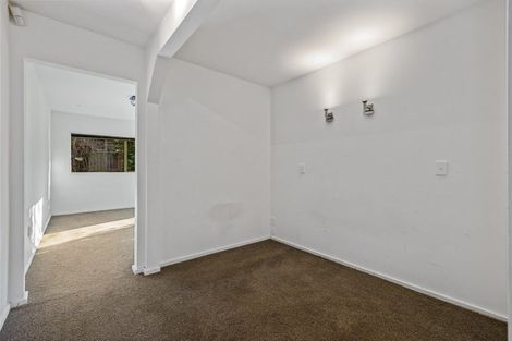 Photo of property in 360 Yaldhurst Road, Russley, Christchurch, 8042