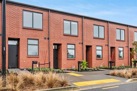 Photo of property in 27 Raukohekohe Road, Wiri, 2104