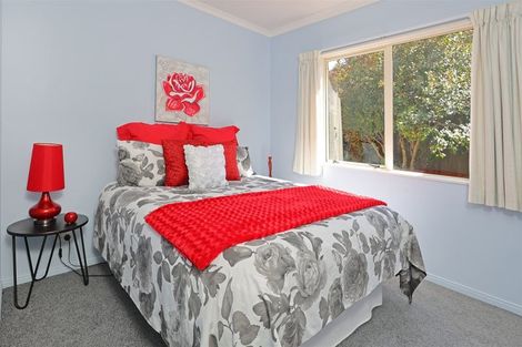Photo of property in 22 Espalier Drive, Henderson, Auckland, 0612