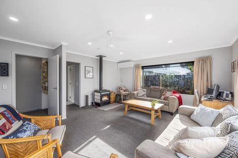 Photo of property in 2/41 Sunset Street, Hilltop, Taupo, 3330