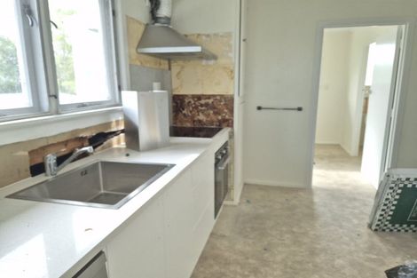 Photo of property in 40 Forest Hill Road, Henderson, Auckland, 0612