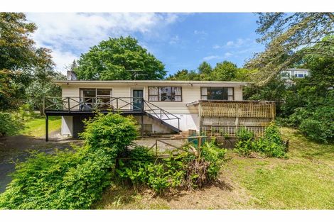 Photo of property in 48 Derwent Crescent, Titirangi, Auckland, 0604