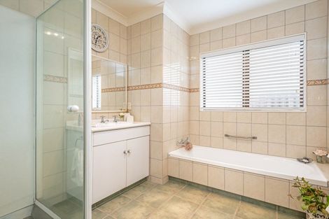 Photo of property in 19 Clearview Drive, Milson, Palmerston North, 4414