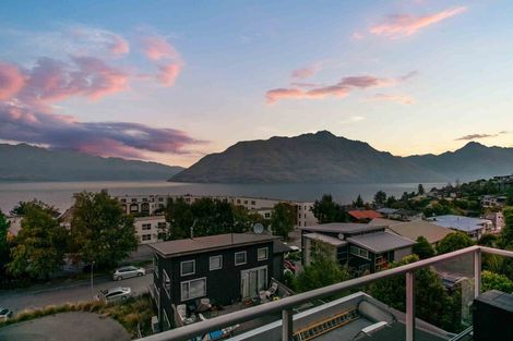 Photo of property in 16b Sainsbury Road, Fernhill, Queenstown, 9300