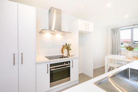 Photo of property in 2 Kereru Court, Marton, 4710
