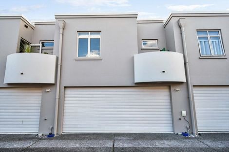 Photo of property in 4/29 Third Avenue, Tauranga, 3110
