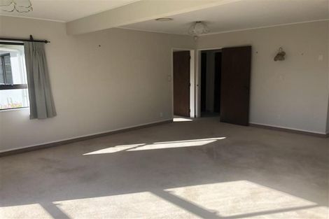 Photo of property in 18 Middle Road, Havelock North, 4130