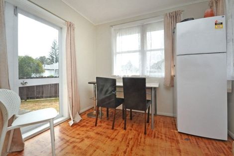 Photo of property in 14 Harper Street, Papakura, 2110