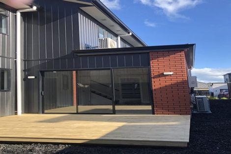 Photo of property in 15u4 Onukutara Place, Huntington, Hamilton, 3281