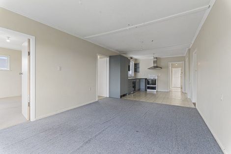 Photo of property in 44 Egmont Road, Waiwhakaiho, New Plymouth, 4312