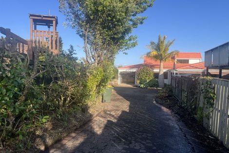 Photo of property in 179 West Harbour Drive, West Harbour, Auckland, 0618