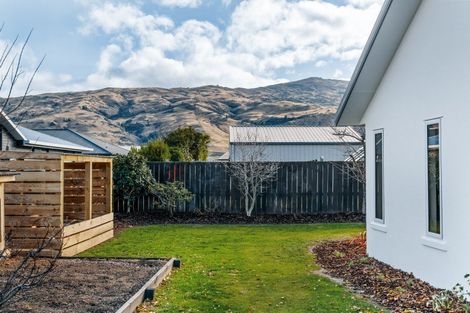 Photo of property in 30 Waenga Drive, Cromwell, 9310