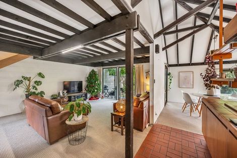 Photo of property in 4/509 Fitzroy Avenue, Hastings, 4122