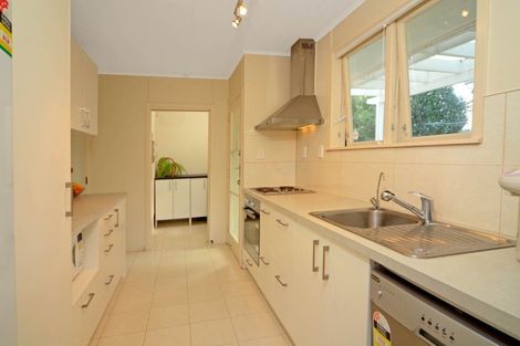 Photo of property in 1 Segedin Place, Glenfield, Auckland, 0629
