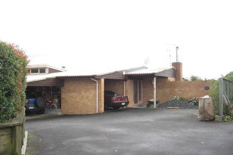 Photo of property in 2/14 Haseler Crescent, Howick, Auckland, 2014