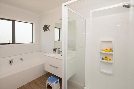 Photo of property in 7 Nikau Place, Hawera, 4610