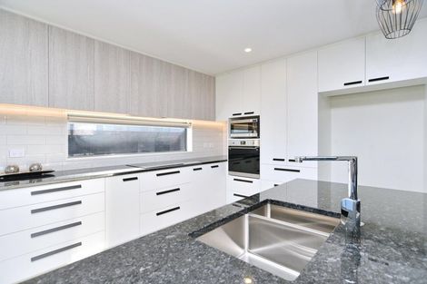 Photo of property in 36 Plover Avenue, Amberley, 7410